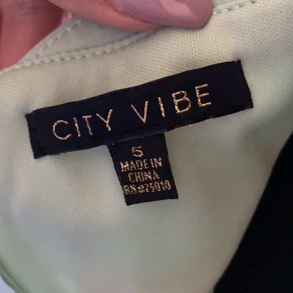 City Vibe  Perfect Easter & Spring Dress 👗! J-4 - Picture 5 of 8